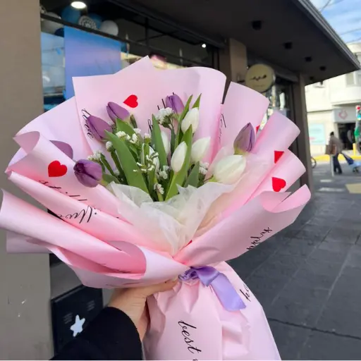 Ramo de 12 tulipanes 